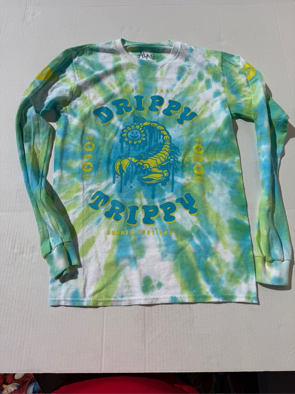 Drippy Trippy Small. NWOT